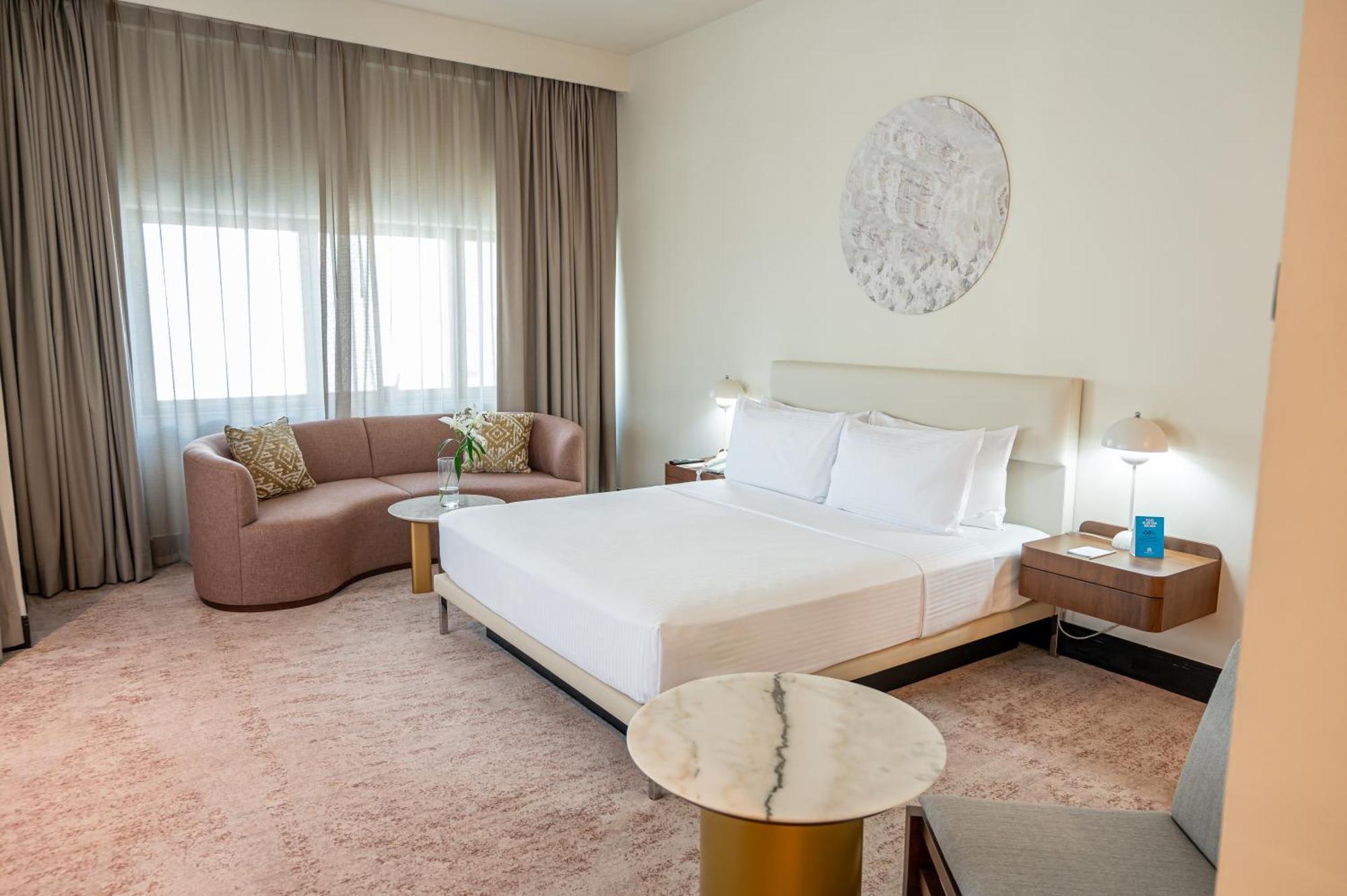 Majestic Cove Hotel - Formerly Le Meridien Fairway Dubai Exteriör bild