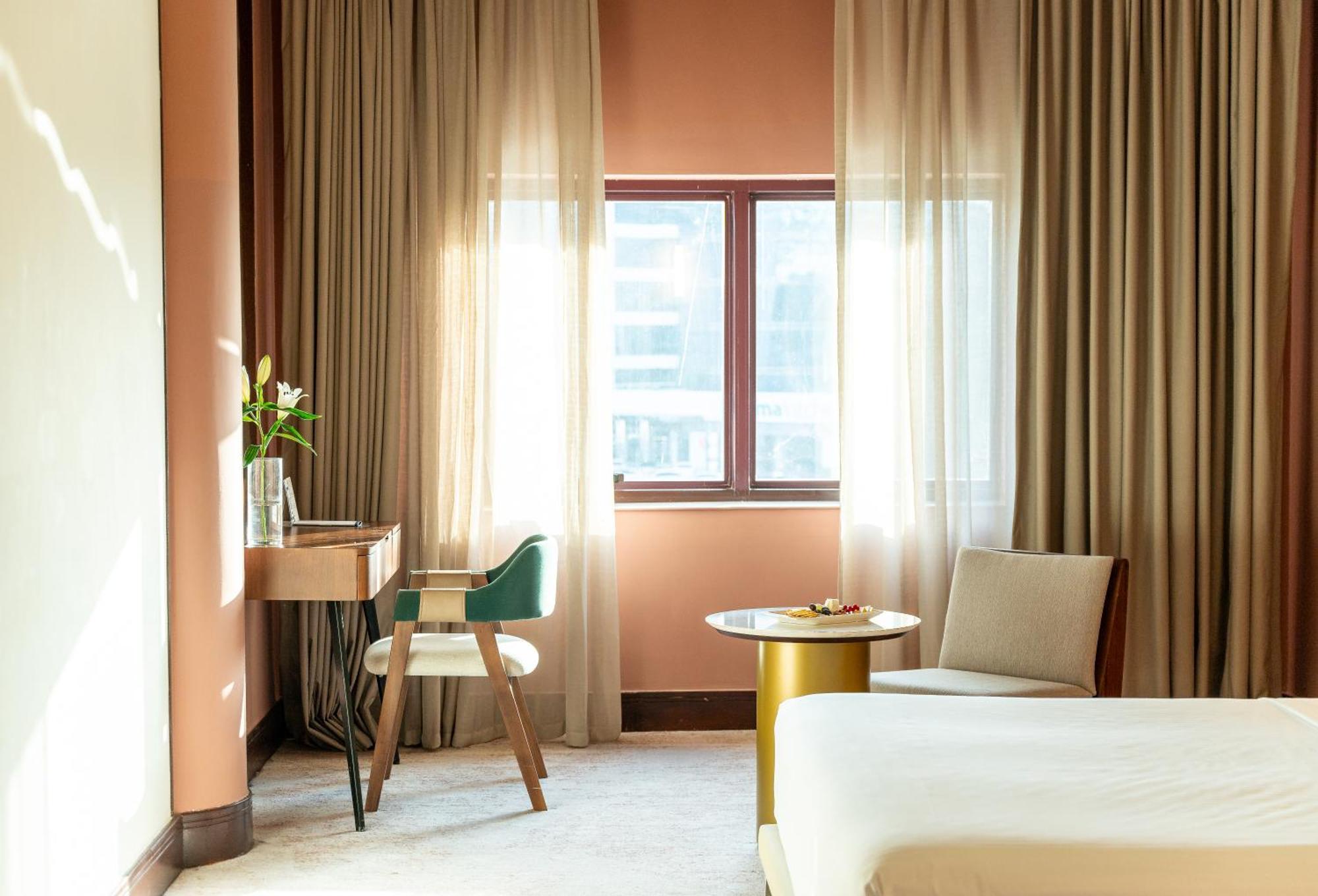 Majestic Cove Hotel - Formerly Le Meridien Fairway Dubai Exteriör bild