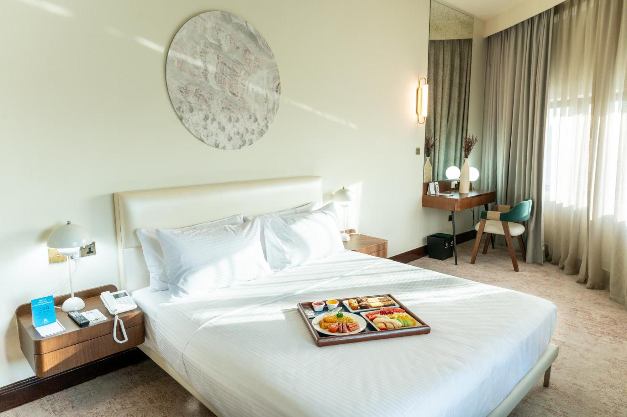 Majestic Cove Hotel - Formerly Le Meridien Fairway Dubai Exteriör bild